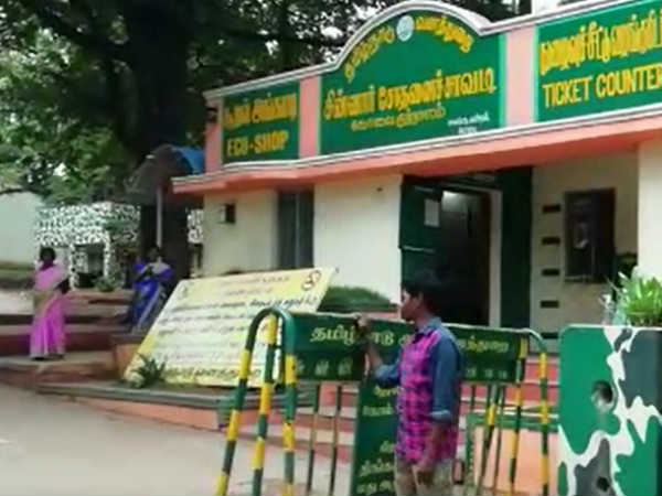 young man dies in kovai coutralam falls young man dies in kovai coutralam falls