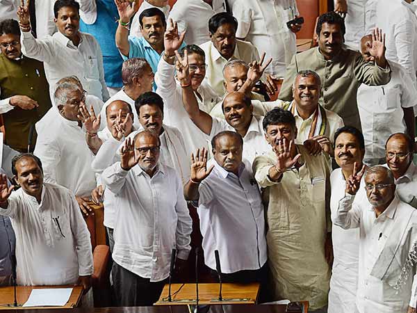 Karnataka cabinet: Two-timers in Congress may be left out of ministry Karnataka cabinet: Two-timers in Congress may be left out of ministry