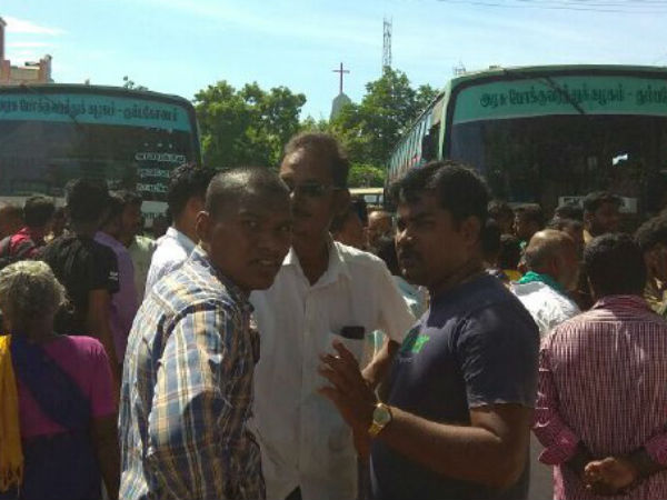 மருத்துவமனையில் அனுமதி