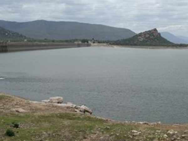 Water level decreasing in Mettur dam Water level decreasing in Mettur dam