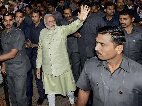 Journalist Mani article on PM Modis security issue Journalist Mani article on PM Modis security issue