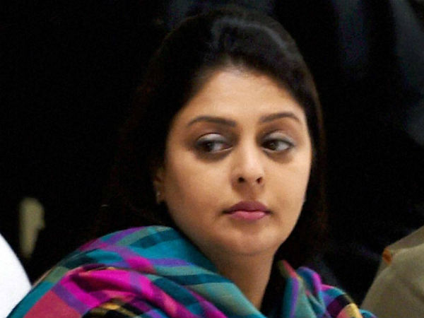 Actress Nakma dismissed from the post of Tamil Nadu womans congress incharge Actress Nakma dismissed from the post of Tamil Nadu womans congress incharge