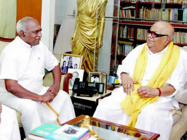Pon. Radhakrishnan wishes DMK Leader M.Karunanidhi for his 95th birthday Pon. Radhakrishnan wishes DMK Leader M.Karunanidhi for his 95th birthday