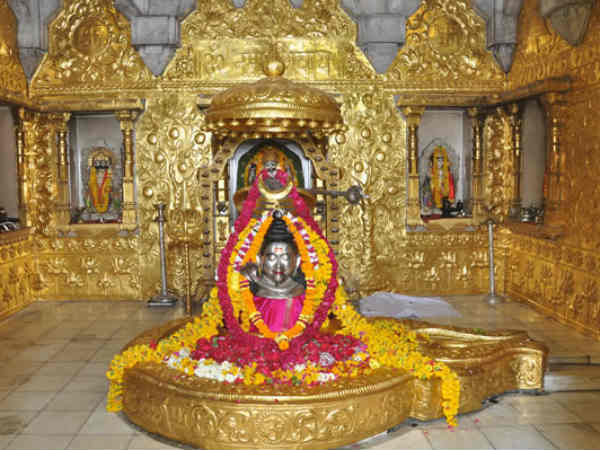 som var pradhosh is very auspicious to get the blessings of chandra som var pradhosh is very auspicious to get the blessings of chandra