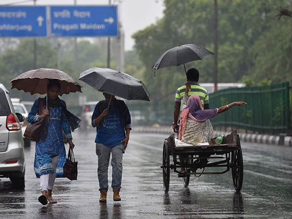 Monsoon updates: SW Monsoon reaches North India, likely to hit Delhi in next 24 hours Monsoon updates: SW Monsoon reaches North India, likely to hit Delhi in next 24 hours