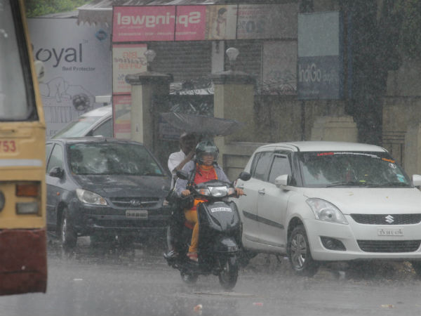Heavy traffic jam in many place of chennai Heavy traffic jam in many place of chennai