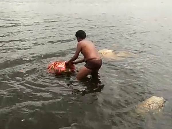 போலீஸ் விசரணை