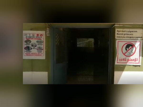 3 snakes came in school campus, students affected by fear 3 snakes came in school campus, students affected by fear