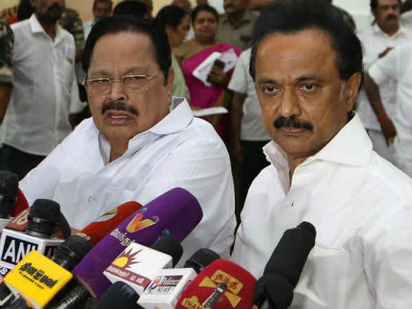 ஸ்டாலின் தடையாக உள்ளார்