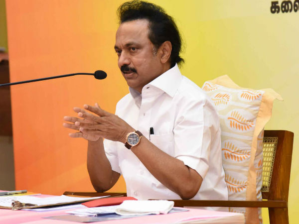 திமுகவை விளாசினார்