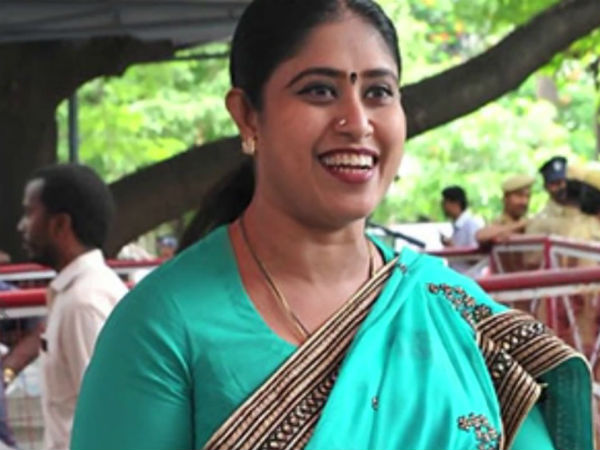 என்னை தொடாதீர்கள்