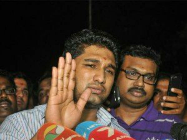 விவேக் கையில்