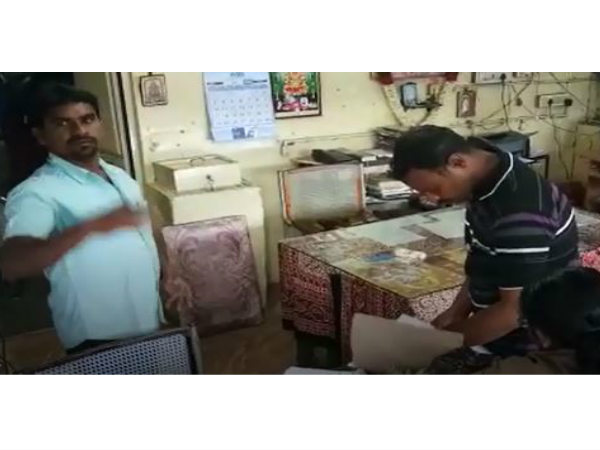 Police seized bundle of money near erode checkpost Police seized bundle of money near erode checkpost