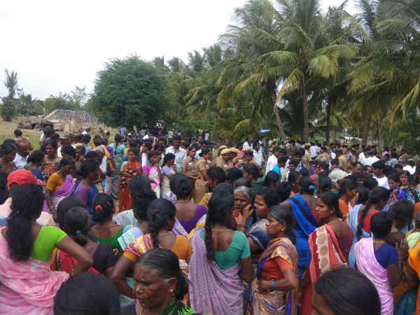 உடல்கள் மிதந்தன