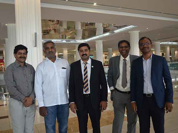 A garnd welcome for DMK MP Kanimozhi in Dubai A garnd welcome for DMK MP Kanimozhi in Dubai