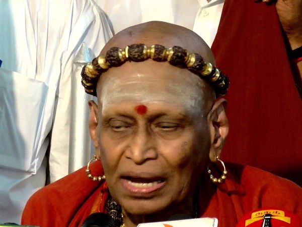 நெஞ்சங்களில் இருப்பார்