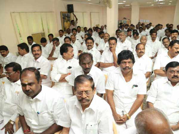 ADMK MPs and Distrtic Secretary consultative meeting held in Chennai ADMK MPs and Distrtic Secretary consultative meeting held in Chennai
