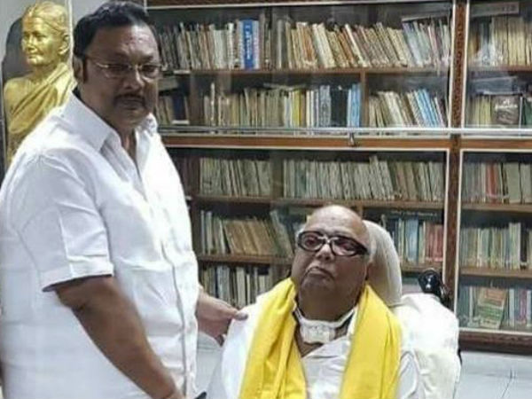 MK Alagiri met DMK chief Karunanidh in Chennai MK Alagiri met DMK chief Karunanidh in Chennai