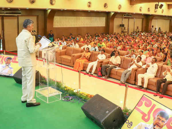 ஆந்திராவில் அண்ணா உணவகம்