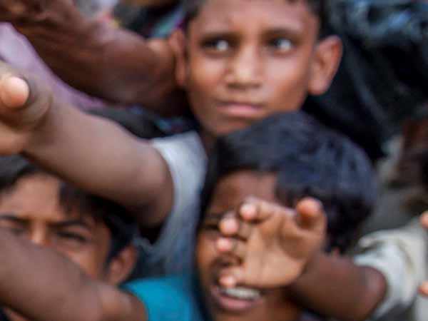 சிரிப்பு சத்தம் - கூப்பாடு
