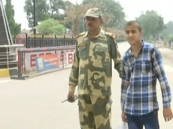 Dont Want to go Back to Pakistan, India is Good, Says 16-year-old boy Dont Want to go Back to Pakistan, India is Good, Says 16-year-old boy
