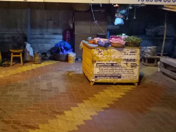 forists struggle to remove shops in erode forists struggle to remove shops in erode