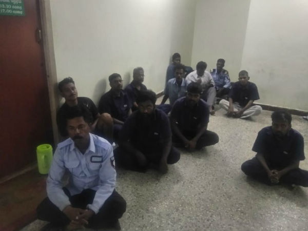 போலீஸ் குவிப்பு