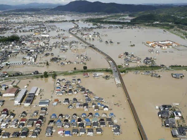 Worst Rain hits Japan, It kills nearly 90 people, More than 200 people injured Worst Rain hits Japan, It kills nearly 90 people, More than 200 people injured