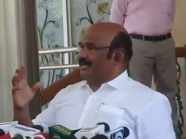 துணிச்சலுடன் புகார்
