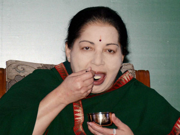 3 இனிப்புகள்