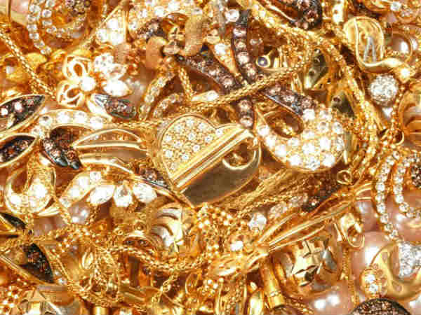 Anesthetic spray on the face and steal jewelry in Chennai Anesthetic spray on the face and steal jewelry in Chennai Anesthetic spray on the face and steal jewelry in Chennai Anesthetic spray on the face and steal jewelry in Chennai