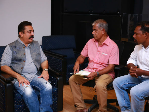 Cant do politics with 1 Rupee salary: Kamal Haasan Cant do politics with 1 Rupee salary: Kamal Haasan