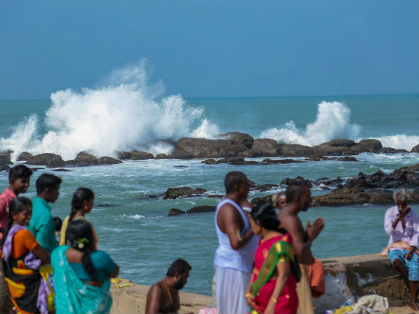 Kanniyakumar sea outrage and coastal people panic Kanniyakumar sea outrage and coastal people panic