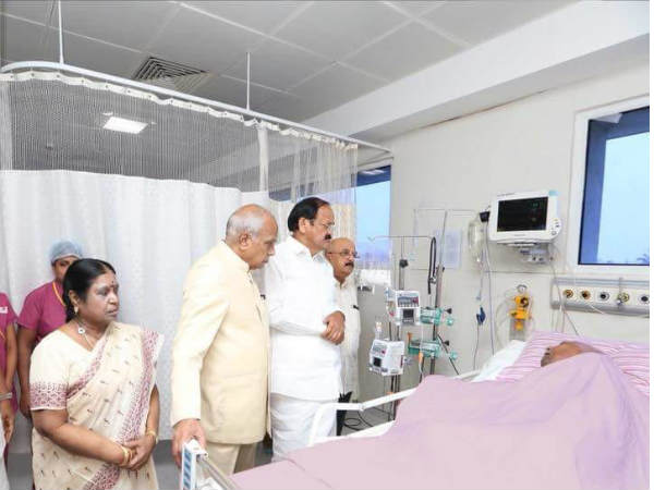 புகைப்படத்தில் பல தகவல்கள்
