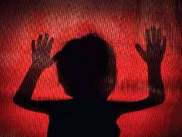 North Indian Gang Trying to kidnap a mentally retarded boy near Trichy North Indian Gang Trying to kidnap a mentally retarded boy near Trichy
