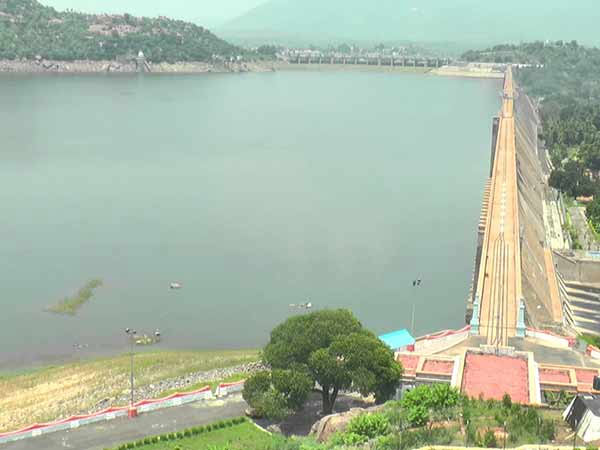 மேட்டூர் நீர் வரத்து