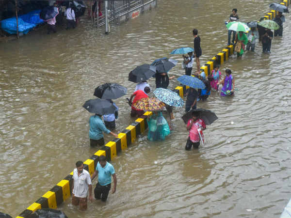 Top court: Delhi getting buried under garbage mountain, and Mumbai sinking. Top court: Delhi getting buried under garbage mountain, and Mumbai sinking.