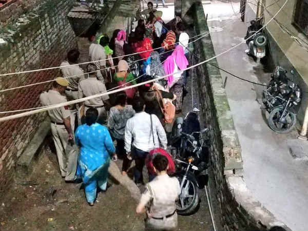 Rescued 16 Nepalese girls before trafficked from Delhi to Gulf country Rescued 16 Nepalese girls before trafficked from Delhi to Gulf country