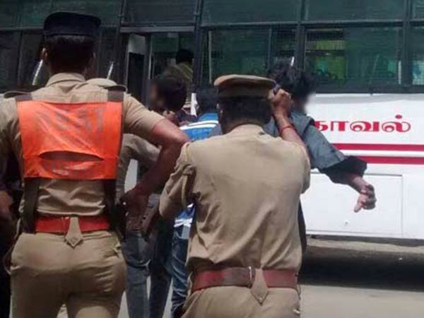 போலீஸ் பாதுகாப்பு
