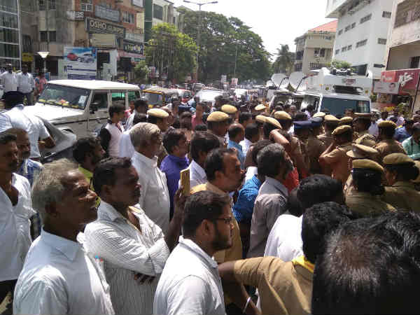 உயிரில் கலந்த உணர்வு