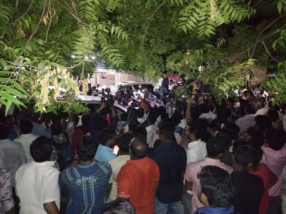 DMK chief Karunanidhi Gopalapuram house locked DMK chief Karunanidhi Gopalapuram house locked