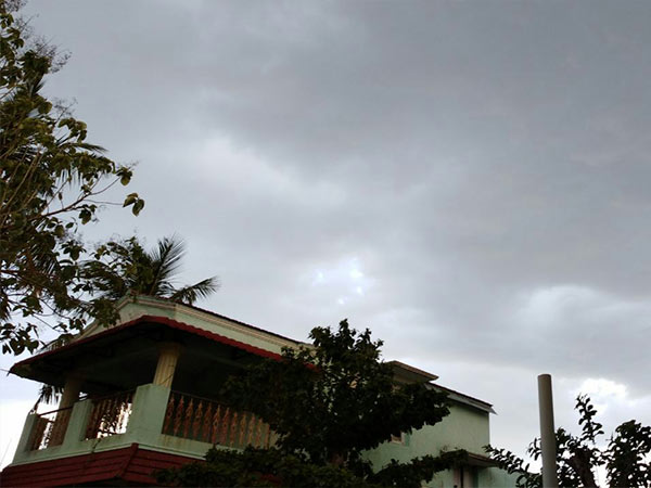 Rain hits in Chennai due to convergence Rain hits in Chennai due to convergence