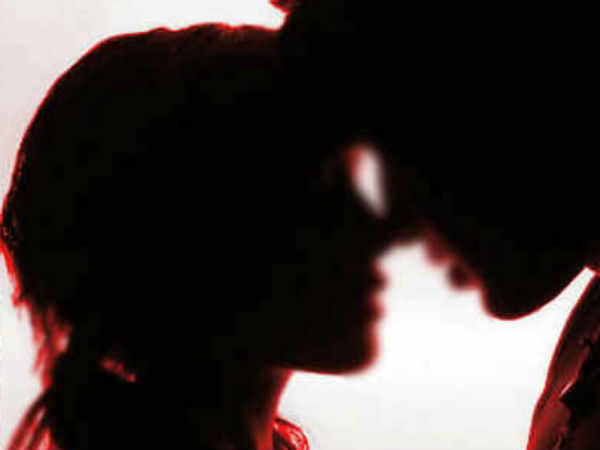 VCK’s person Dheivasigamani attacks on a woman in Illegal sex affair, terrible background VCK’s person Dheivasigamani attacks on a woman in Illegal sex affair, terrible background