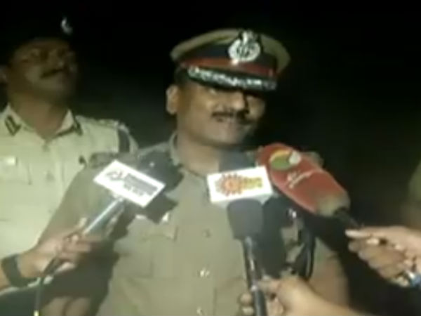 Police given explanation about the Chennai encounter Police given explanation about the Chennai encounter