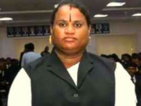 பெயருக்கு பின்னால்
