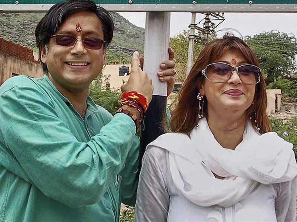 Sasi Tharoor gets anticipatory bail Sasi Tharoor gets anticipatory bail