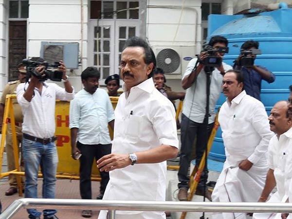 அதிர்ச்சியடைந்தேன்