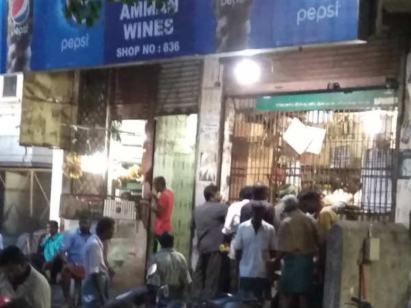 Tasmac shops has been closed in Chennai suburbs Tasmac shops has been closed in Chennai suburbs