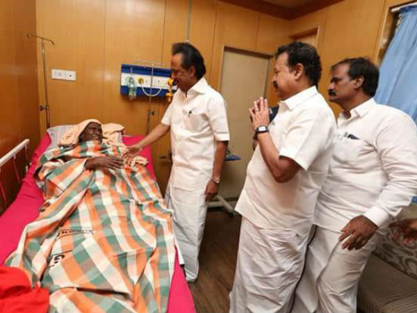 MK Stalin enquired about D.Pandians health at Chennai GH MK Stalin enquired about D.Pandians health at Chennai GH