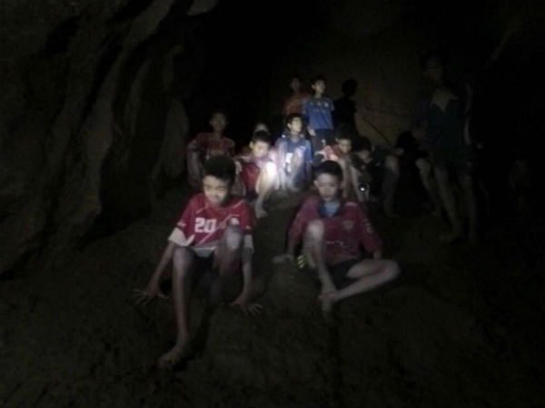 Thailand cave: 12 boys and the coach have rescued safely Thailand cave: 12 boys and the coach have rescued safely